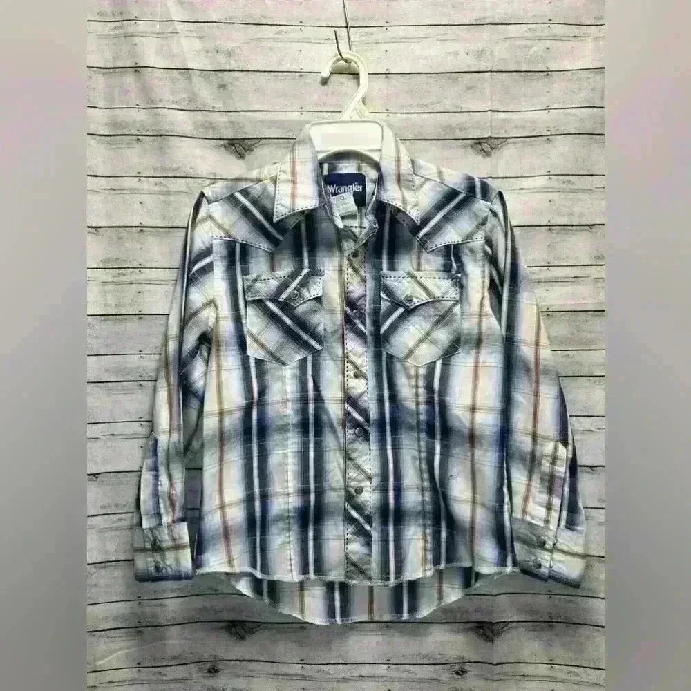 Boys Wrangler Button Down Dress Shirt size 7-8 A0031